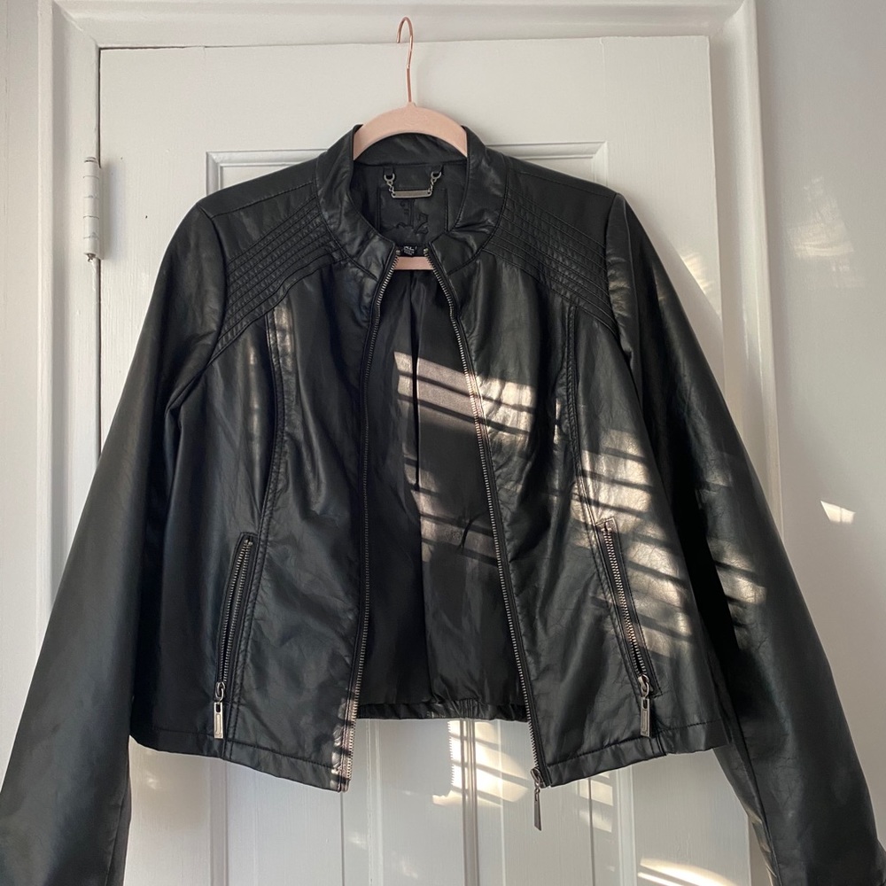 black bomber jacket
